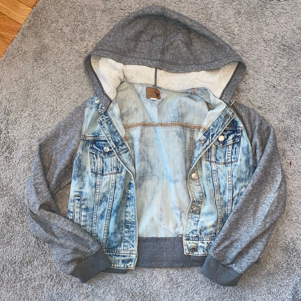 American eagle hooded jean jacket